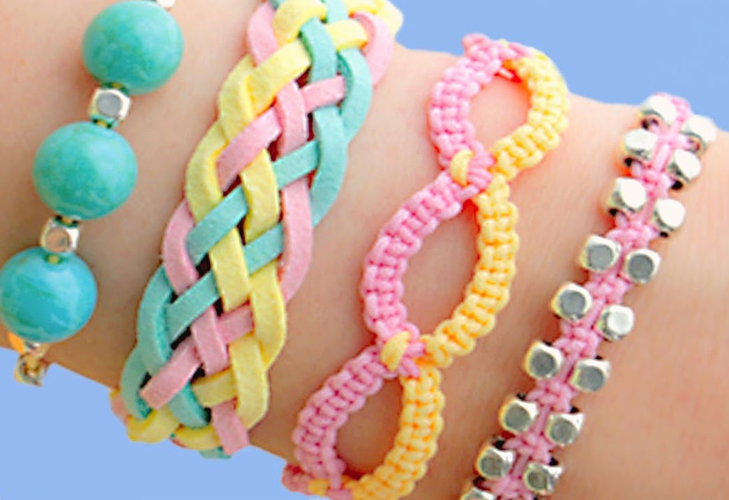 Make a Beautiful Bracelet Using Rattail Cord and Plastic Beads