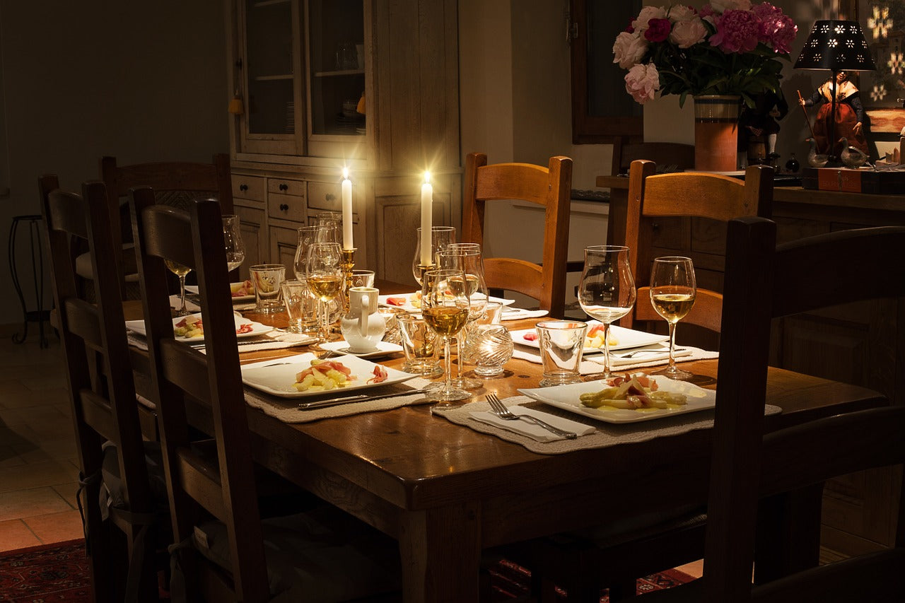 5 Dreamy Candle Light Dinner Ideas to Impress Your Special Ones