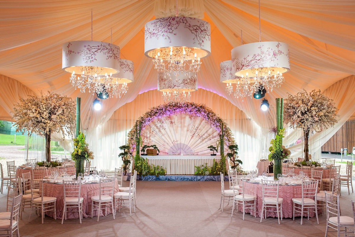 4 Amazing Ways to Decorate Your Event Venue in Your Budget