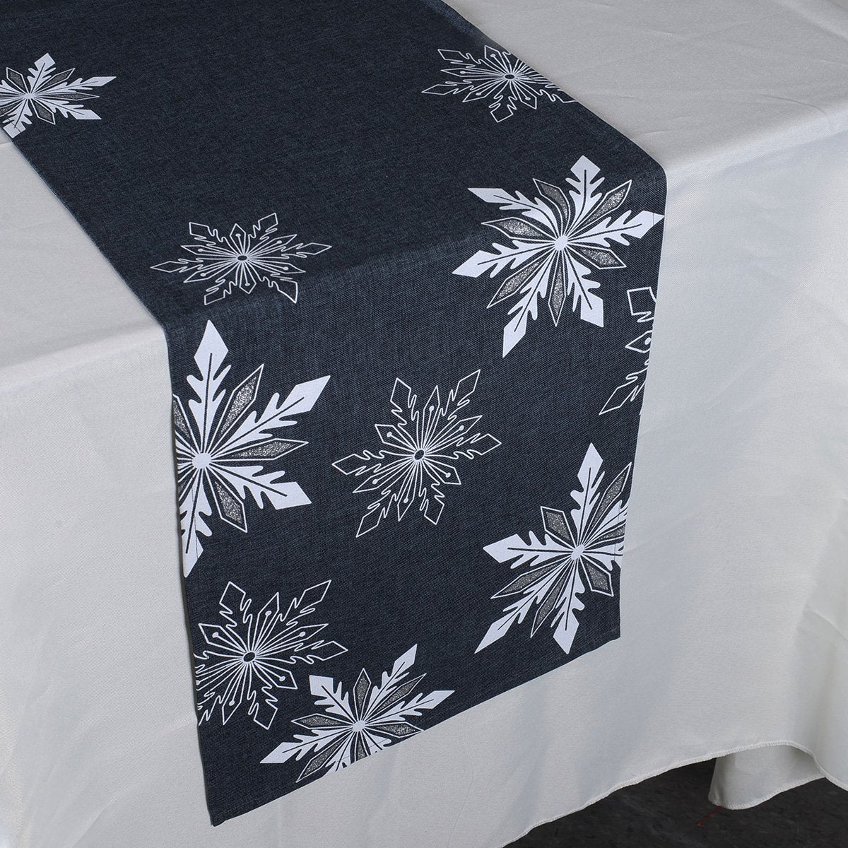 Winter Collection 13x90 Inch Table Runner W07